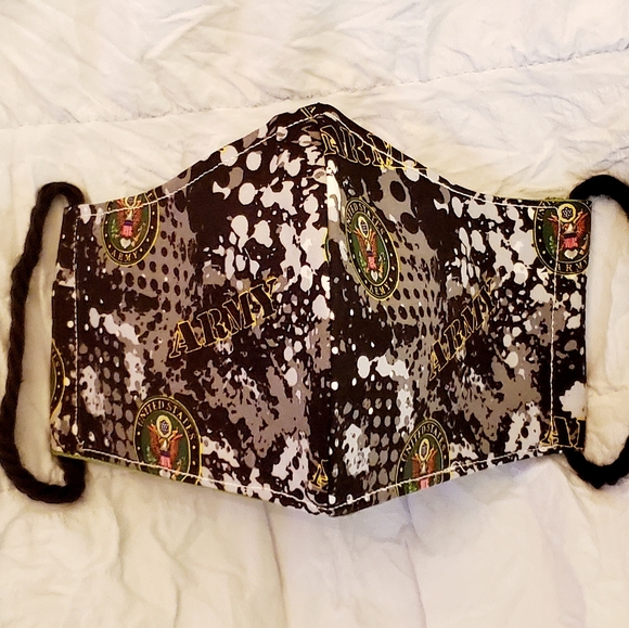 Mask - Picture 1 of 2